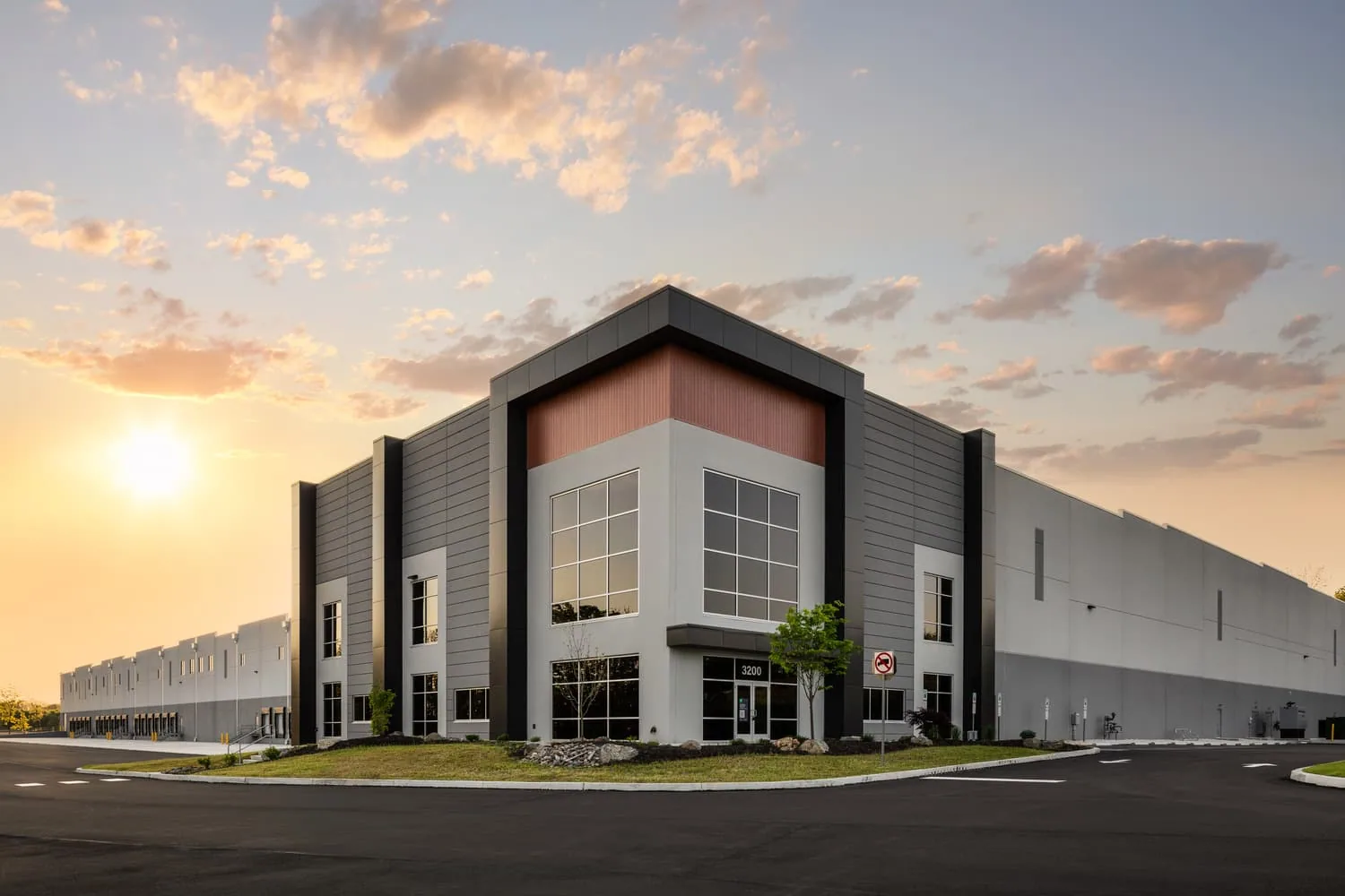 Distribution Center Roofing in Jersey City, NJ